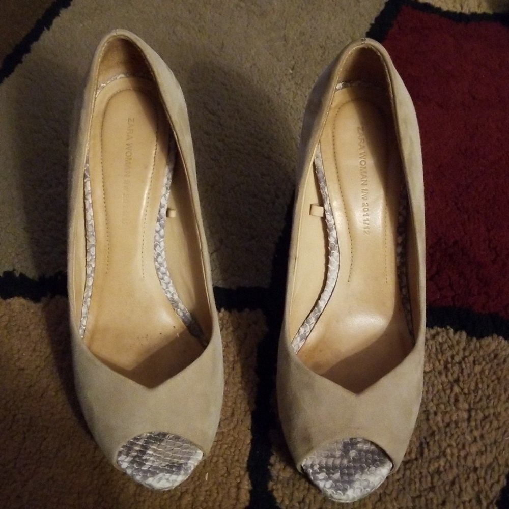 Zara Suede Peep Toe Nude Snake Platform Heels